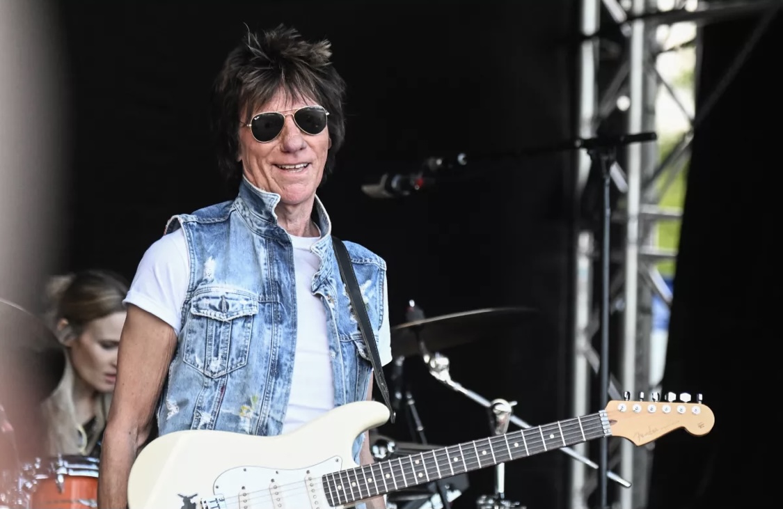 Classic Rock Guitar Virtuoso Jeff Beck Dies At 78 – Inside Port ...